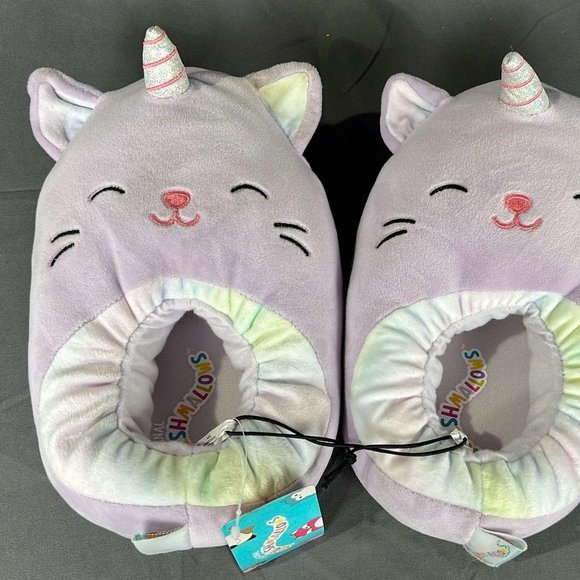 SQUISHMALLOWS UNICORN KIDS SLIPPERS NWT Other - SQUISHMALLOWS UNICORN KIDS SLIPPERS NWT